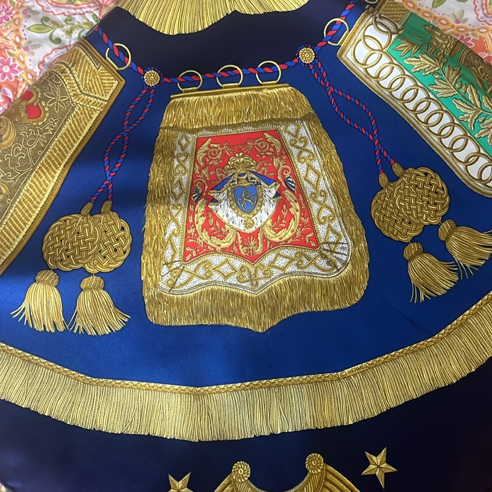 RARE Hermes Poste et Cavalerie silk scarf - Picture 6 of 8